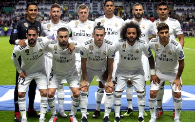 升博电竞动态-克瓦拉茨赫利亚任意球直接破门梅开二度